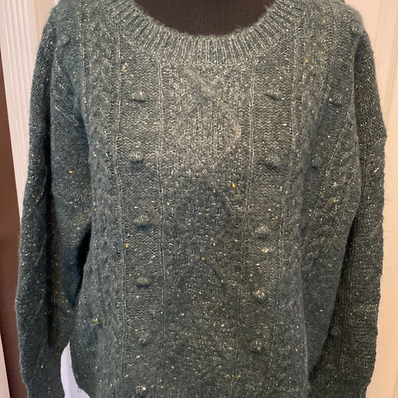 Old Navy Women’s Sweater Dark Green sz L NWT - Picture 2 of 5